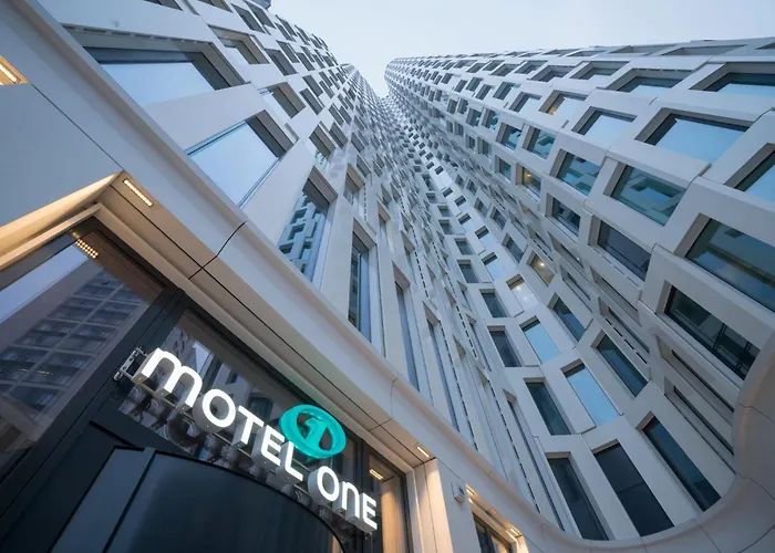 Motel One Berlin-Upper West