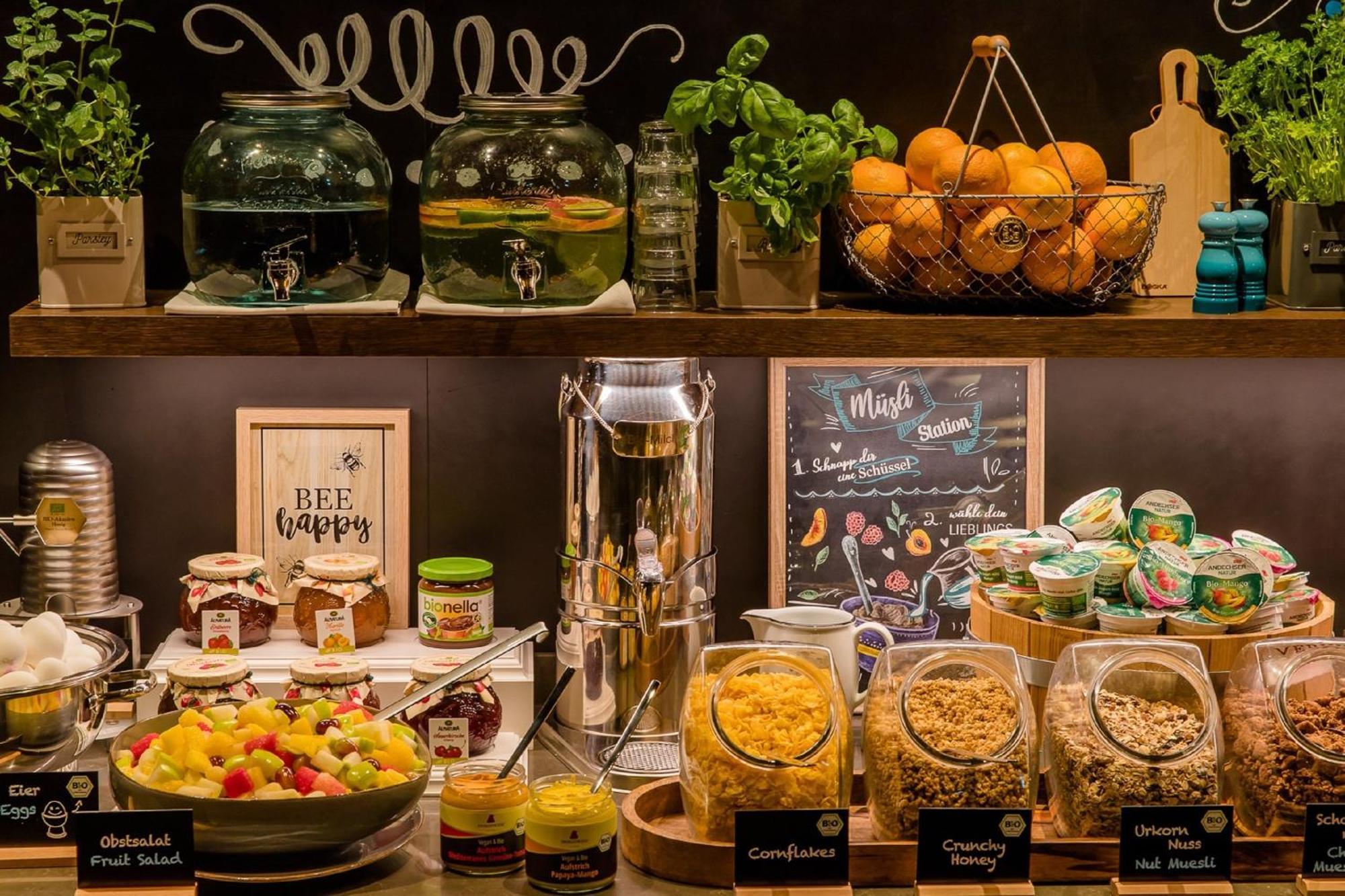 One Berlin-upper West 3* Berlino