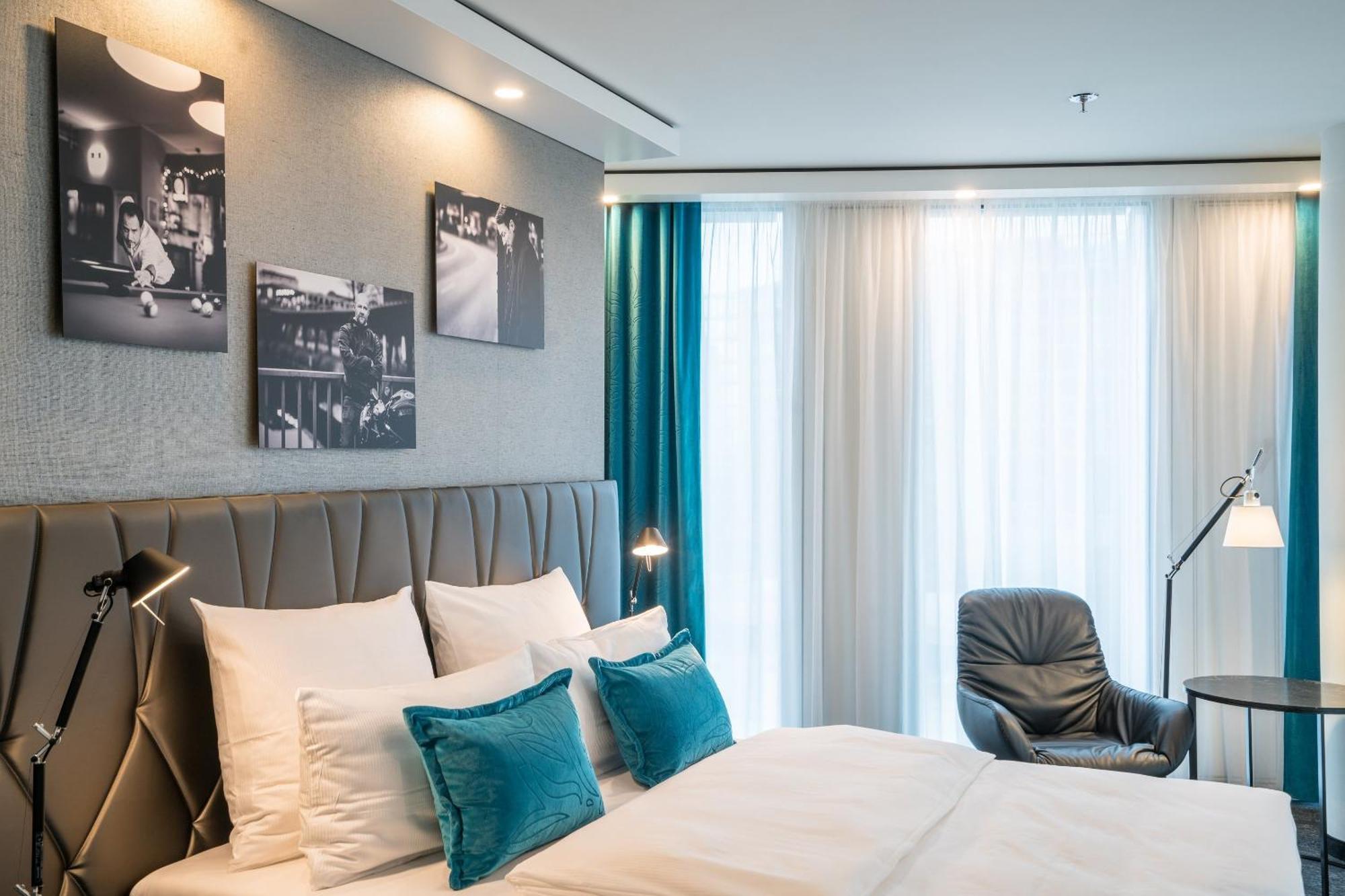 One Berlin-upper West Berlim
