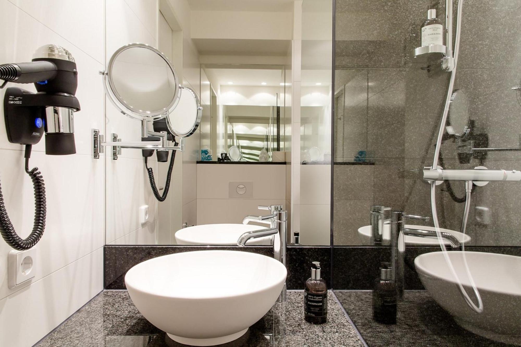 One Berlin-upper West 3* Berlino